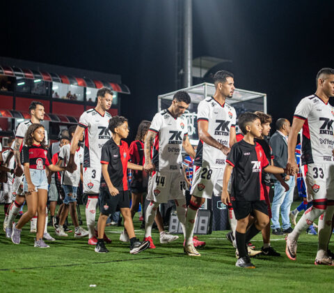 Imagem do post Vitória tem cinco desfalques por lesão e enfrenta o Fluminense com elenco reduzido no Maracanã