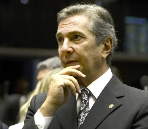 Imagem do post Defesa de Collor pressiona por prisão domiciliar e questiona condições do presídio em Maceió