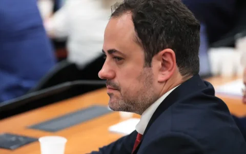 Imagem do post Relator da CCJ nega recurso de Glauber contra cassação de mandato