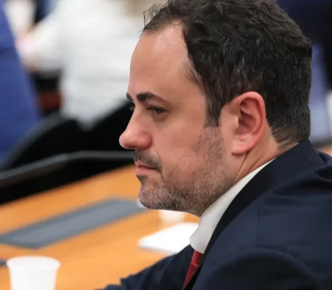 Imagem do post Relator da CCJ nega recurso de Glauber contra cassação de mandato