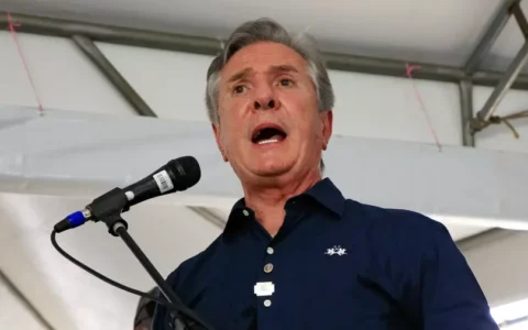 Imagem do post Fernando Collor: STF libera prisão domiciliar após condenação