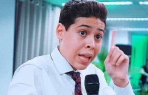 Imagem do post Profeta mirim é proibido de fazer pregações