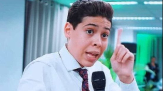 Profeta mirim é proibido de fazer pregações