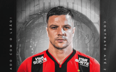 Imagem do post Vitória anuncia a contratação do atacante Renato Kayzer por duas temporadas