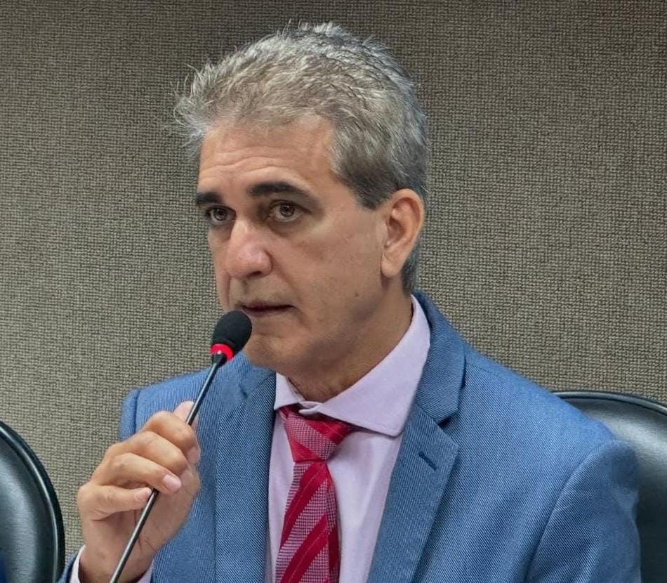 Robinson aponta desespero de ACM Neto com investigações da Polícia Federal