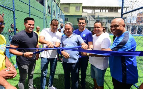 Imagem do post Salvador chega a 73 campos com grama sintética após inauguração de arena esportiva em Sete de Abril