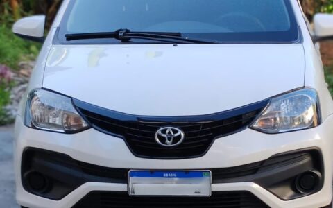 Imagem do post Polícia Militar localiza carro roubado em Salvador e devolve ao proprietário