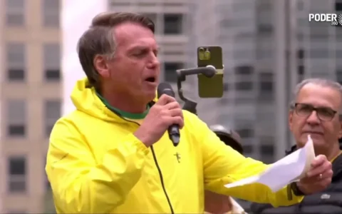 Imagem do post Após live na UTI, STF intima Bolsonaro em hospital