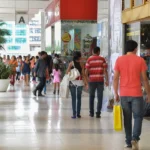 Confira o que abre nos shoppings de Salvador  e RMS no Natal