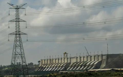 Imagem do post Conta de luz terá bandeira amarela em maio, decide Aneel