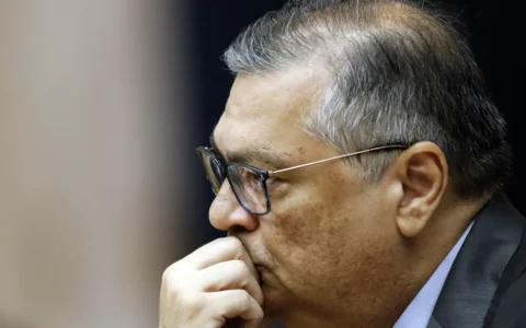 Imagem do post Dino suspende emendas para universidades e fundações de oito estados