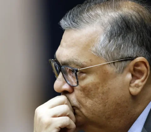 Imagem do post Dino suspende emendas para universidades e fundações de oito estados