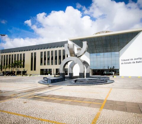 Imagem do post Mulher que chamou vizinho de “negro descompreendido” é condenada por injúria racial