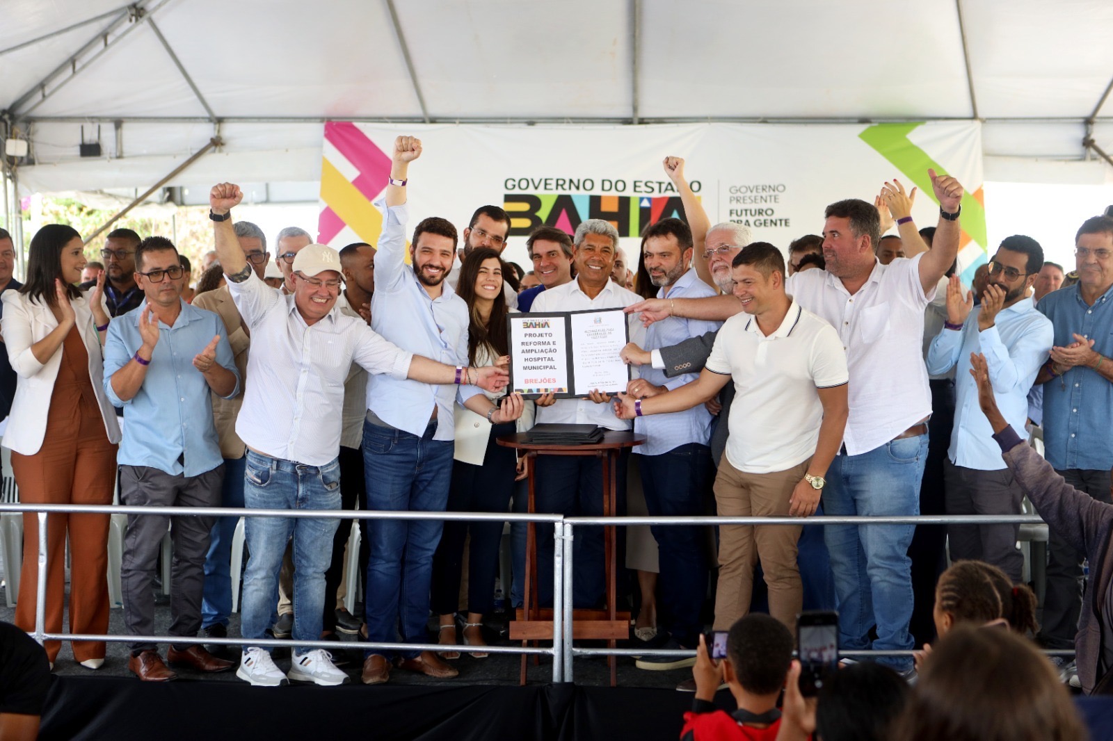 Governo da Bahia entrega novas estruturas em Brejões; confira