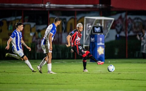 Imagem do post Veja onde assistir e as prováveis escalações de Cerro Largo x Vitória