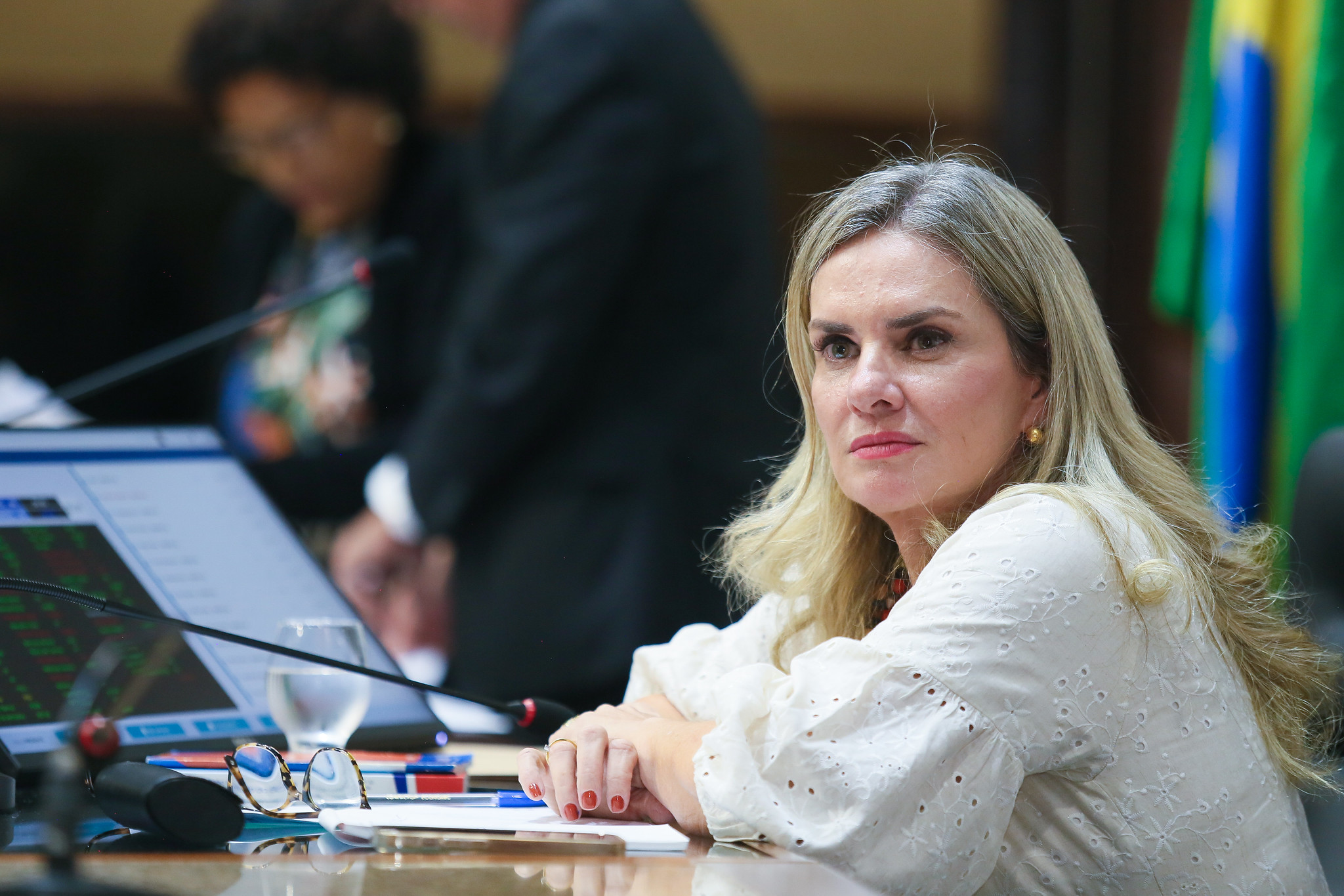 Presidência de Ivana Bastos coloca projetos de deputados em votação e aumenta dinâmica na ALBA
