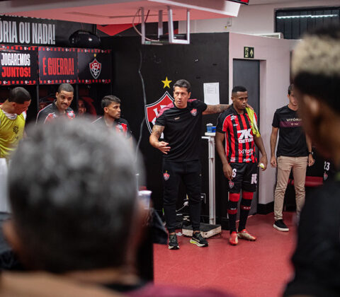 Imagem do post Vitória enfrenta o Santos no Barradão com missão de quebrar tabu de 12 anos