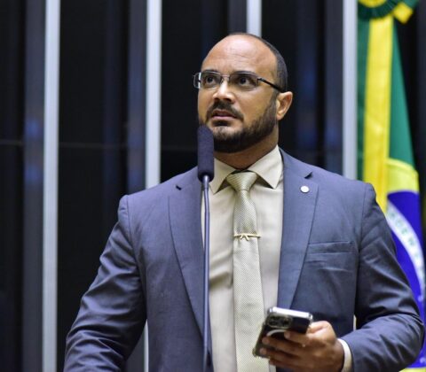 Imagem do post Deputado baiano reage a secretário nacional e detona facções criminosas