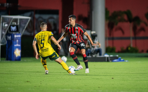Imagem do post Em jogo disputado, Vitória e Defensa y Justicia empatam em 1 a 1