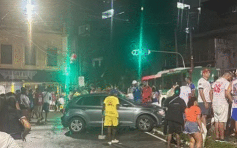 Imagem do post VÍDEO: cinco pessoas são atropeladas próximo à Arena Fonte Nova após clássico Ba-Vi