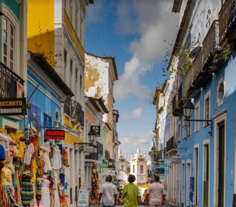 Imagem do post Guia turístico suspeito de extorsão é preso pela PM no Pelourinho