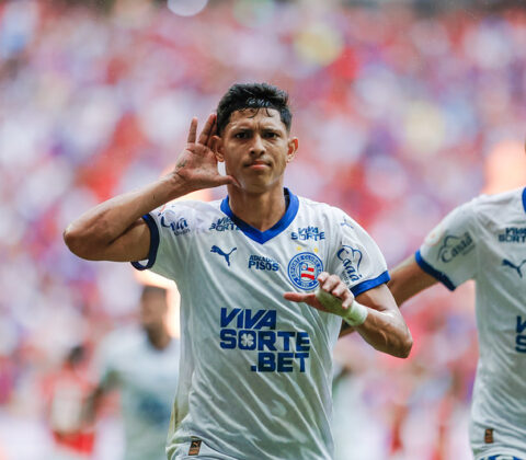 Imagem do post Com um a menos boa parte do jogo, Bahia vence o Vitória no Brasileirão