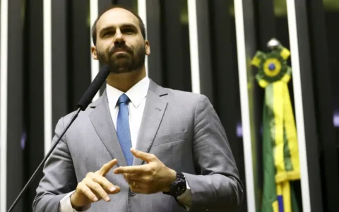 Imagem do post Moraes abre inquérito para investigar Eduardo Bolsonaro