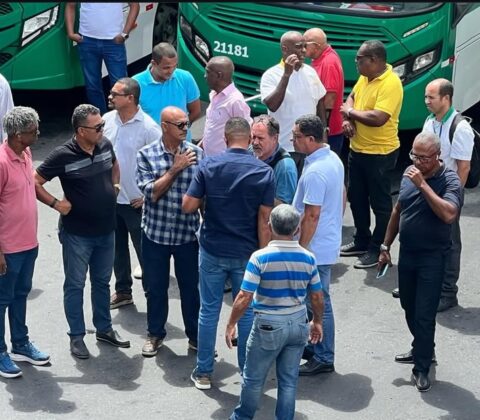 Imagem do post Prefeito apela para entendimento entre rodoviários e empresários