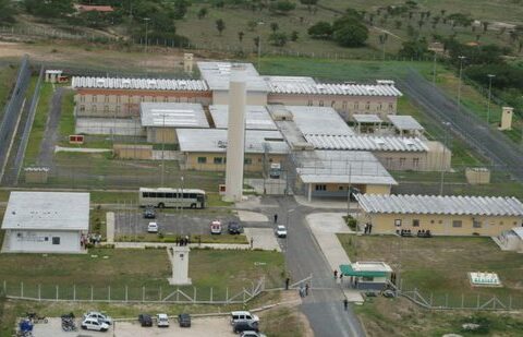 Imagem do post Pombo-correio? Advogado é preso por repassar drogas e cartas a clientes em presídio