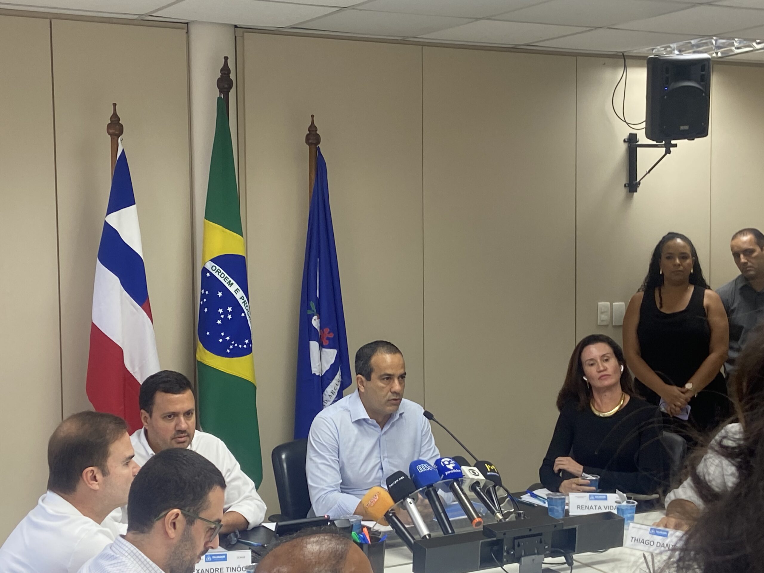VÍDEO: Bruno Reis vê conotação política em invasão da Câmara e pede punição aos responsáveis