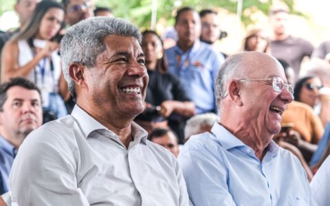 Imagem do post “Um dos melhores momentos da minha vida”, diz Zé Ronaldo após Jerônimo Rodrigues anunciar obra em Feira de Santana