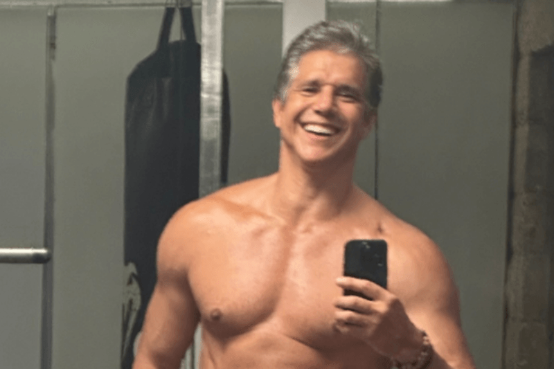 Marcio Garcia exibe físico sarado aos 55 anos e arranca elogios de seguidores