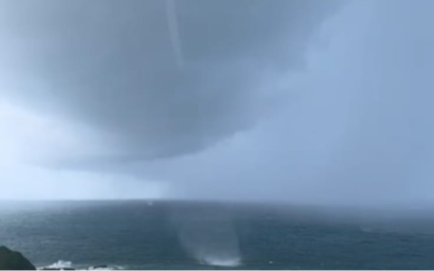 Imagem do post Em meio às fortes chuvas, Salvador registra formação de tromba d’água na Barra