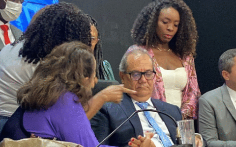 Imagem do post Câmara de Salvador vota hoje reajuste dos professores