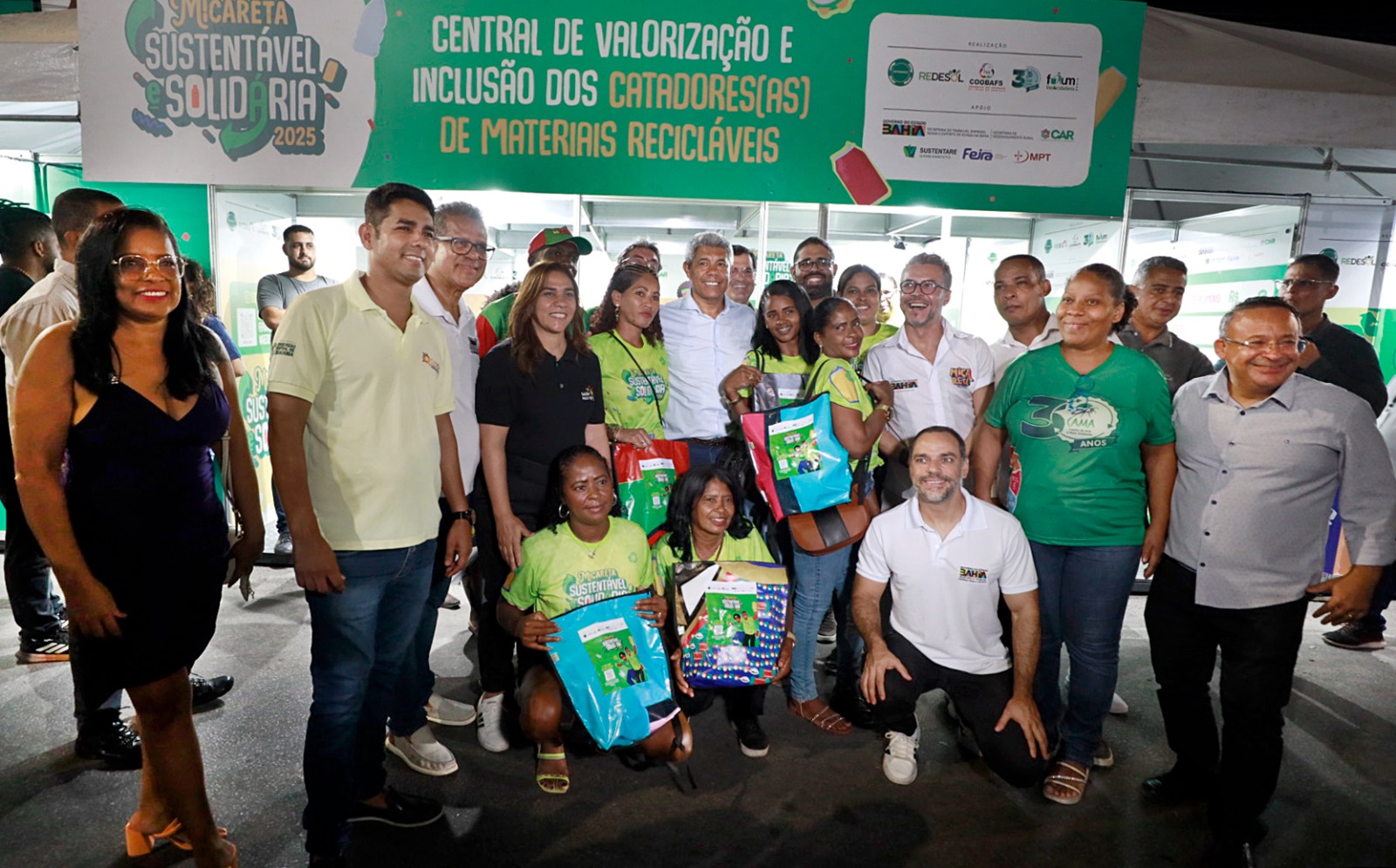 Central de catadores garante renda e gestão de resíduos na Micareta de Feira