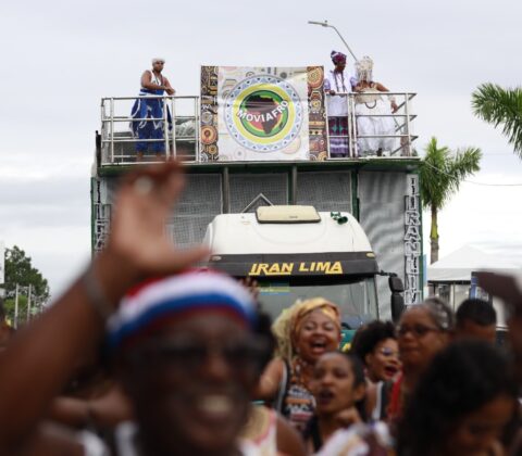 Imagem do post Blocos afros desfilam na Micareta de Feira com apoio do Ouro Negro