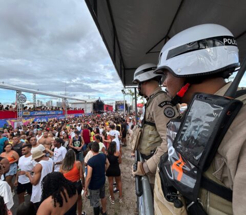 Imagem do post Rádios LTE facilitam comunicação das patrulhas durante a Micareta de Feira