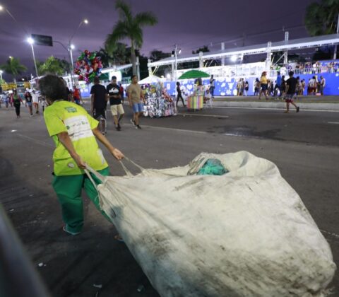 Imagem do post Catadores coletaram cerca de três toneladas nos primeiros dias de Micareta