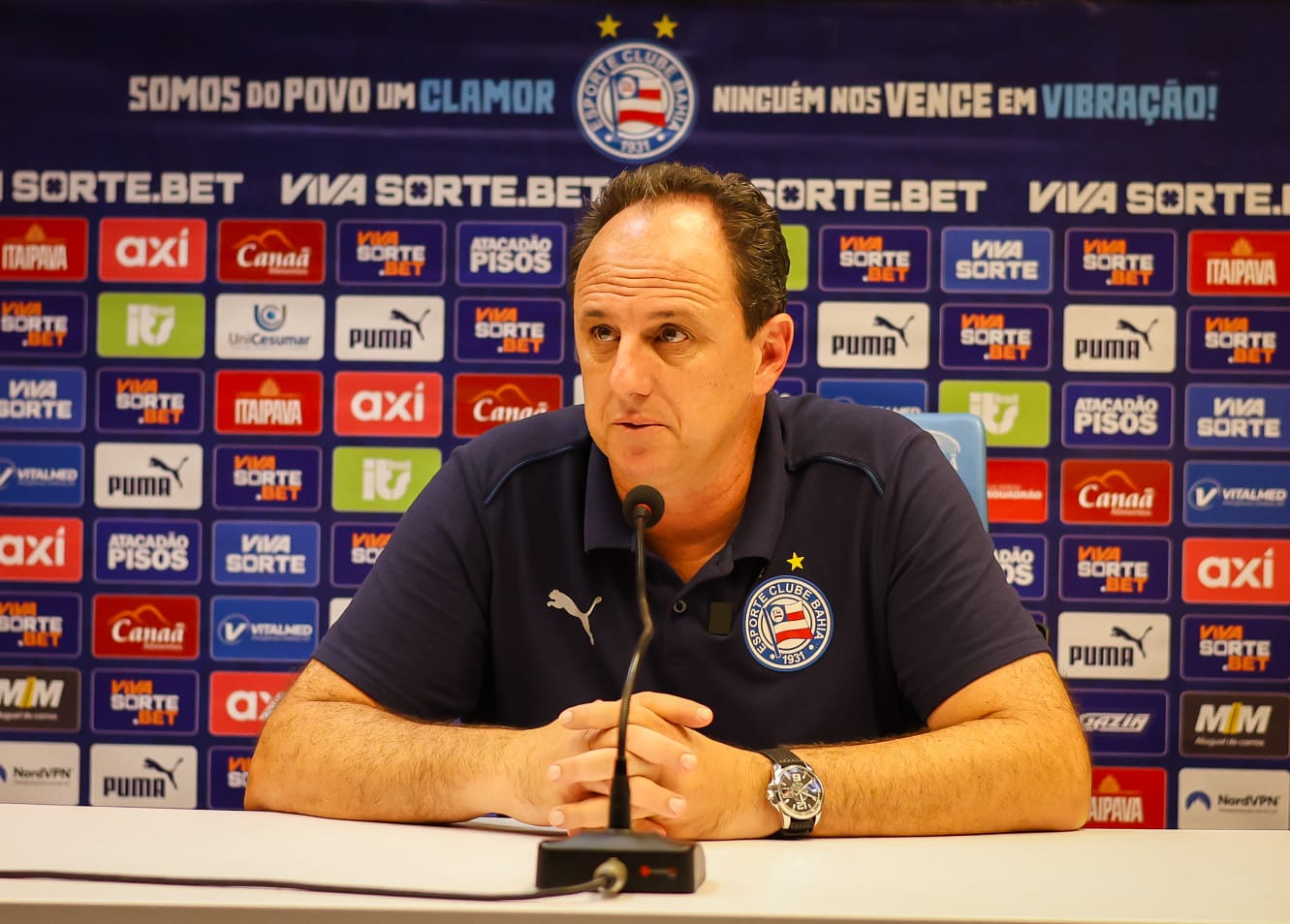 Rogério Ceni critica Daronco após derrota do Bahia para o Flamengo no Maracanã