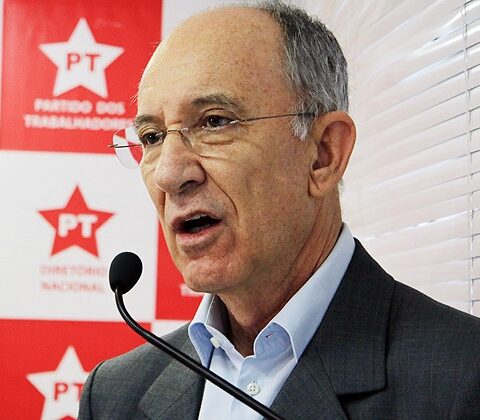 Imagem do post Candidato à presidência nacional do PT participa de plenária em Salvador neste sábado