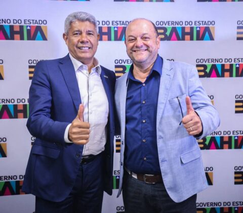 Imagem do post Prefeito que caminhou com ACM Neto rasga elogios para Jerônimo: “Cada dia eu me encanto mais”