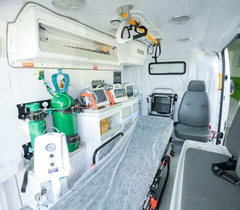 Imagem do post Totalmente equipada, Camaçari passa a contar com nova UTI Móvel