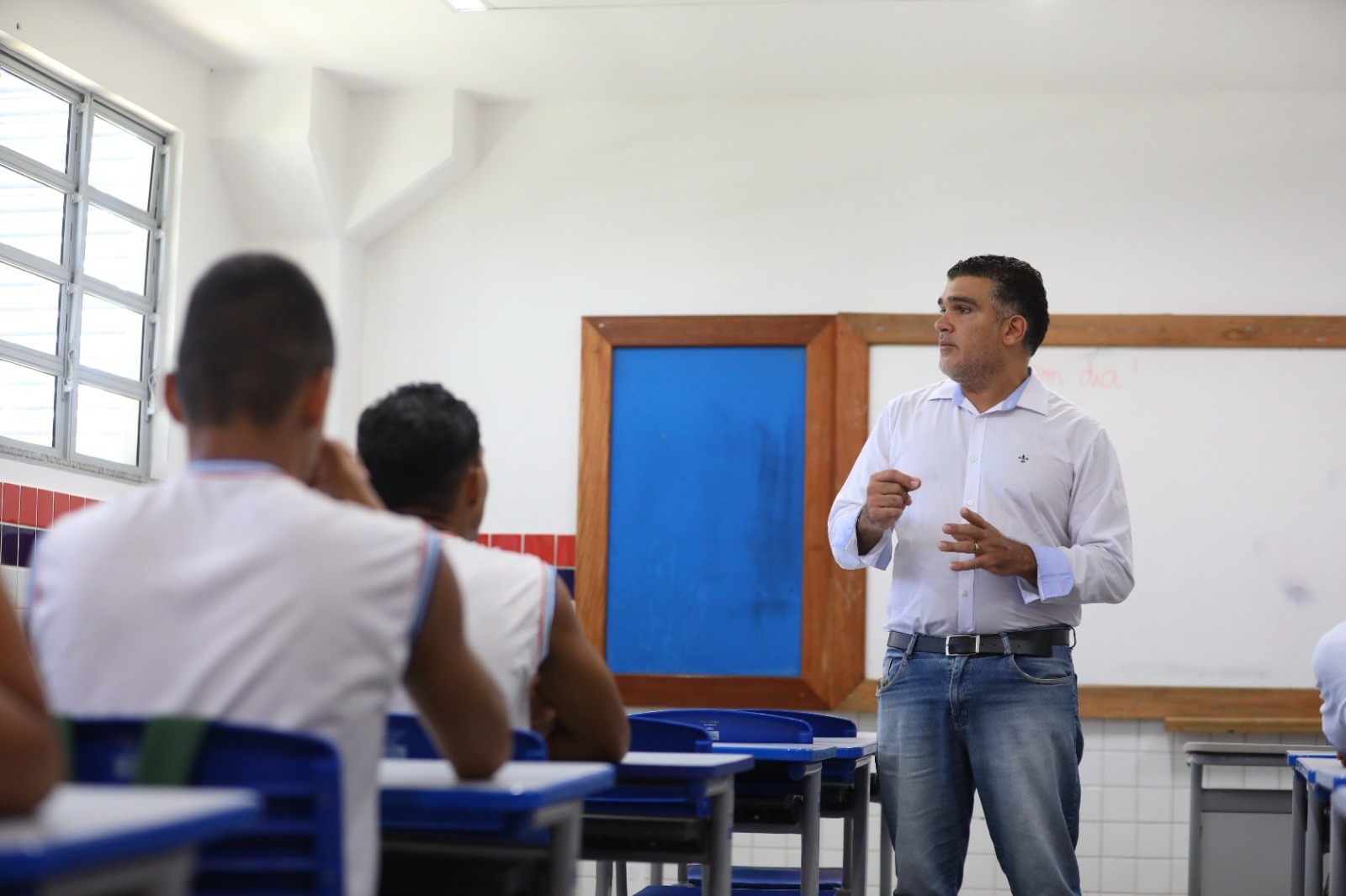Governo da Bahia abre mais de mil vagas para professores