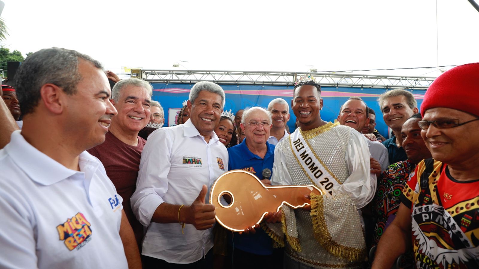 Micareta de Feira: Jerônimo prega respeito no carnaval fora de época
