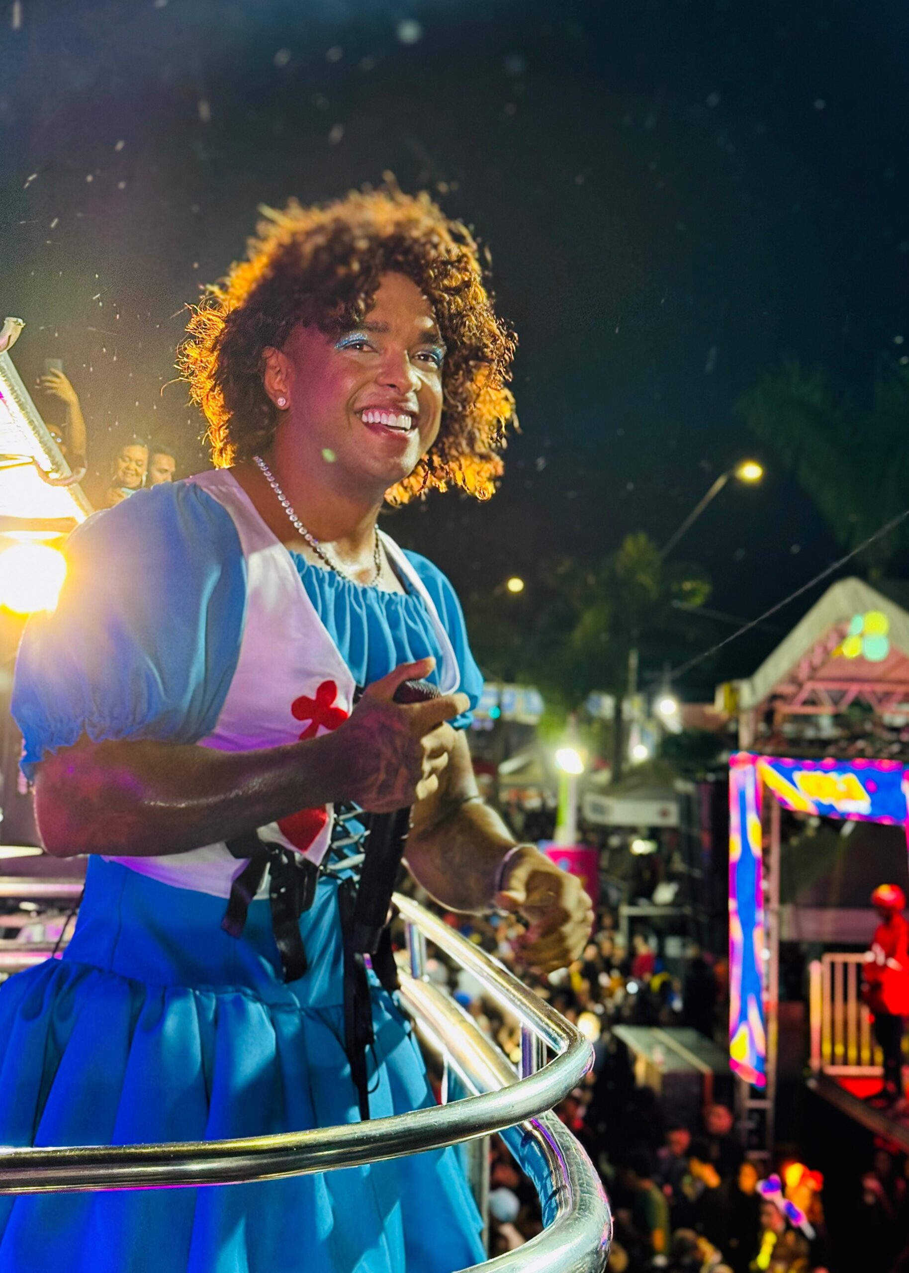 Bruno Magnata e La Fúria brilham na estreia histórica no bloco ‘Lá Vem Elas’ na Micareta de Feira 2025