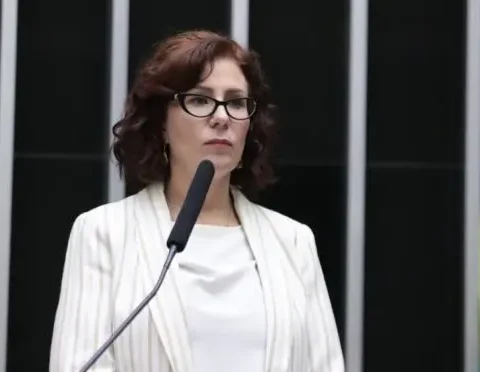 Imagem do post Zambelli é notificada sobre processo de perda de mandato