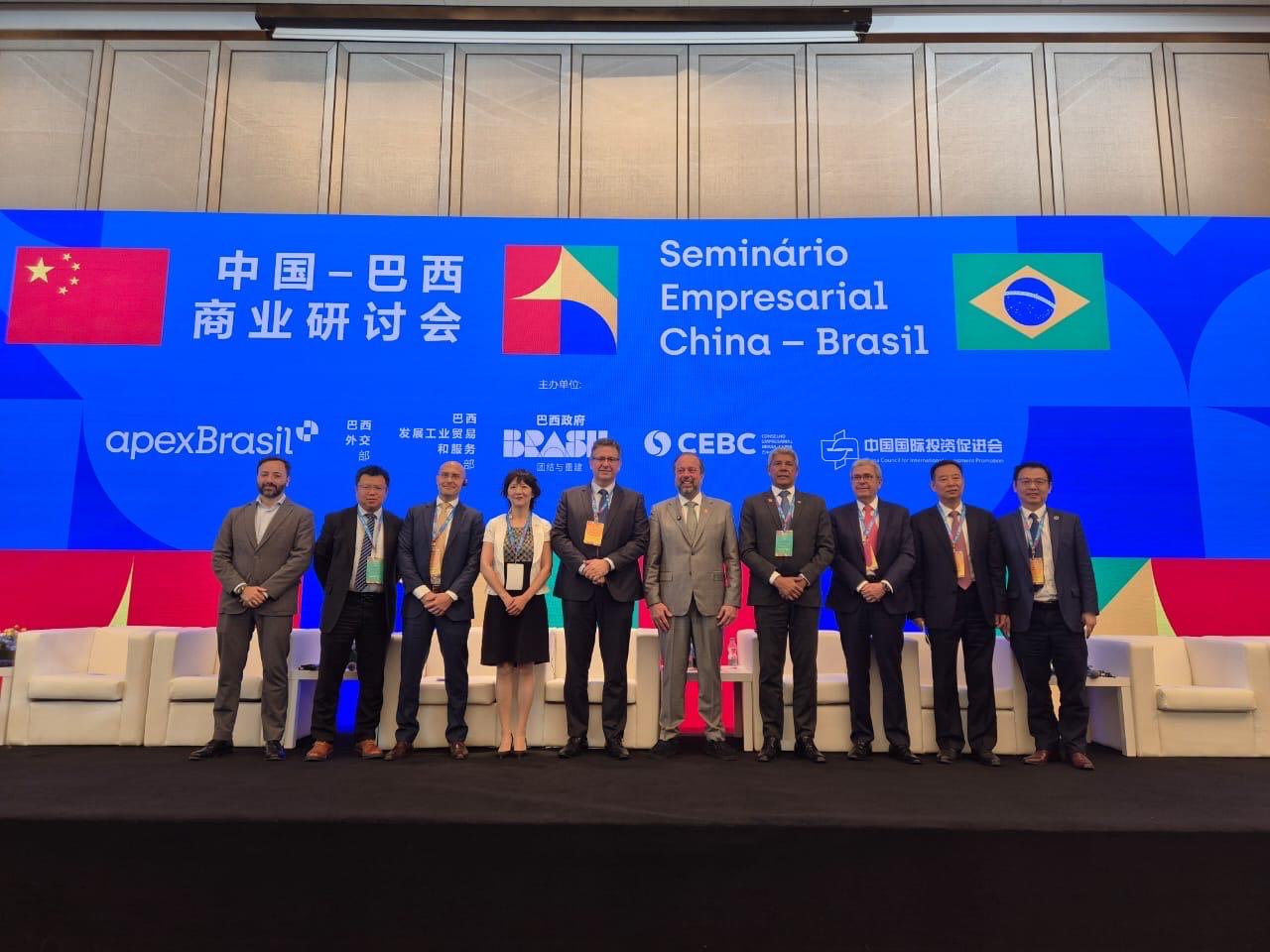 Jerônimo apresenta Bahia como polo de tecnologia para 400 empresas