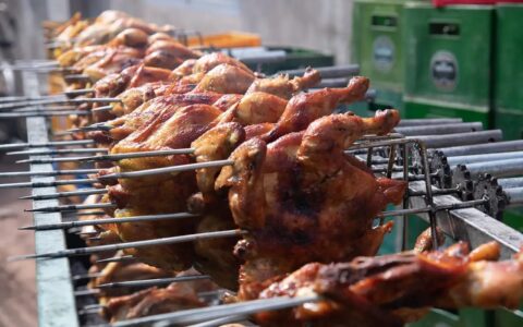 Imagem do post Quatro países reduzem restrição da importação de frangos do Brasil