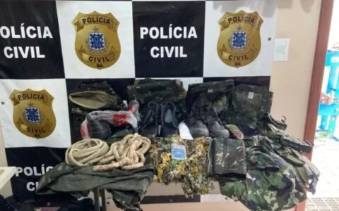 Imagem do post Polícia estoura esconderijo do CV e encontra materiais 