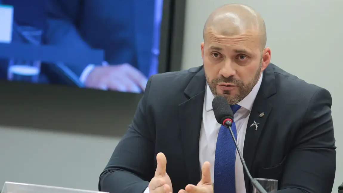 STF nega saída de Daniel Silveira da prisão para trabalho e estudo por ampla maioria